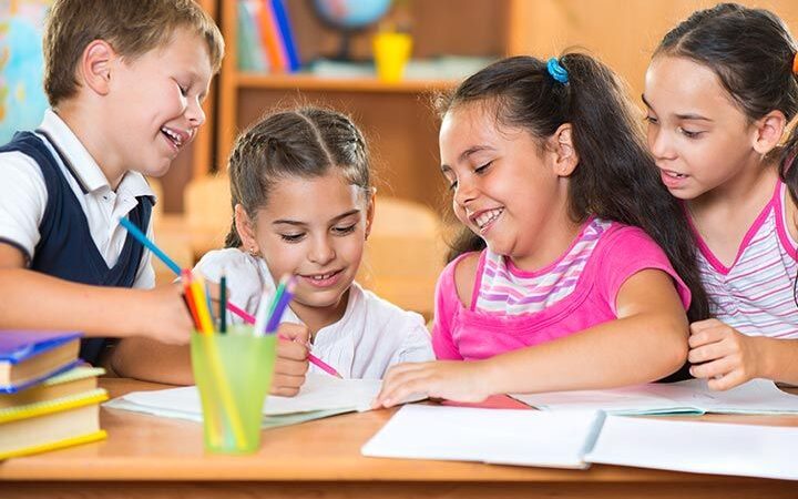 Tổ chức môi trường sống cho trẻ tự kỷ tại nhà hiệu quả